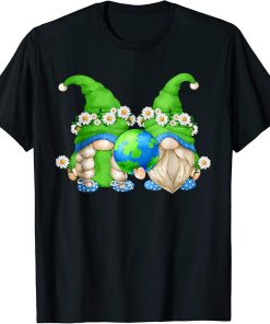 Cute Daisy Flower Hippie Couple For Mom And Dad Earthy Gnome T-Shirt