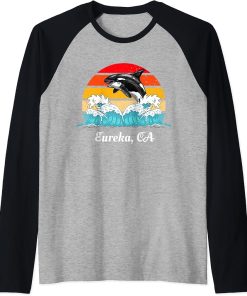 Vintage Eureka CA Distressed Orca Killer Whale Art Raglan Baseball Tee